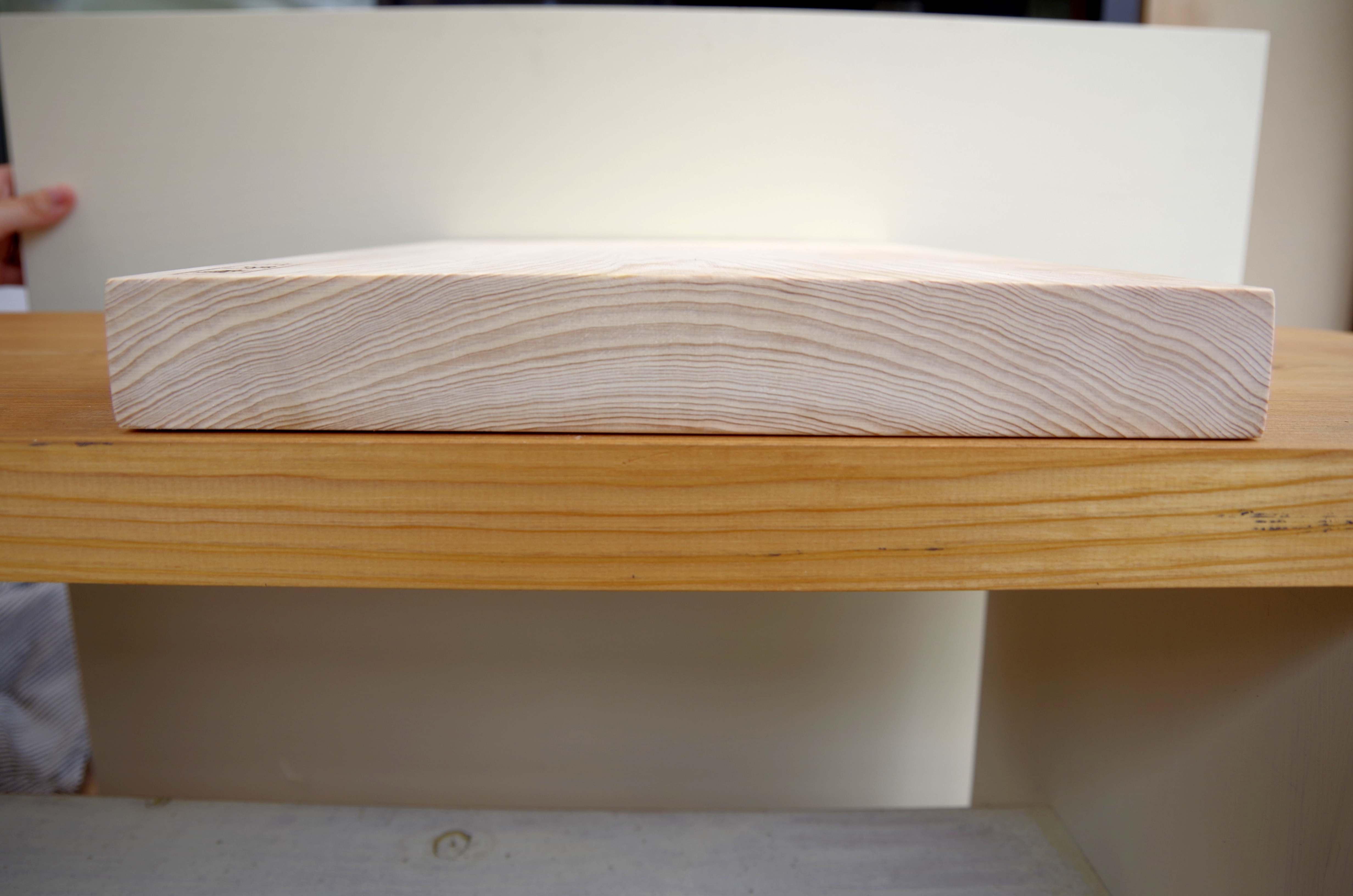 美吉野キッチンのひのきまな板