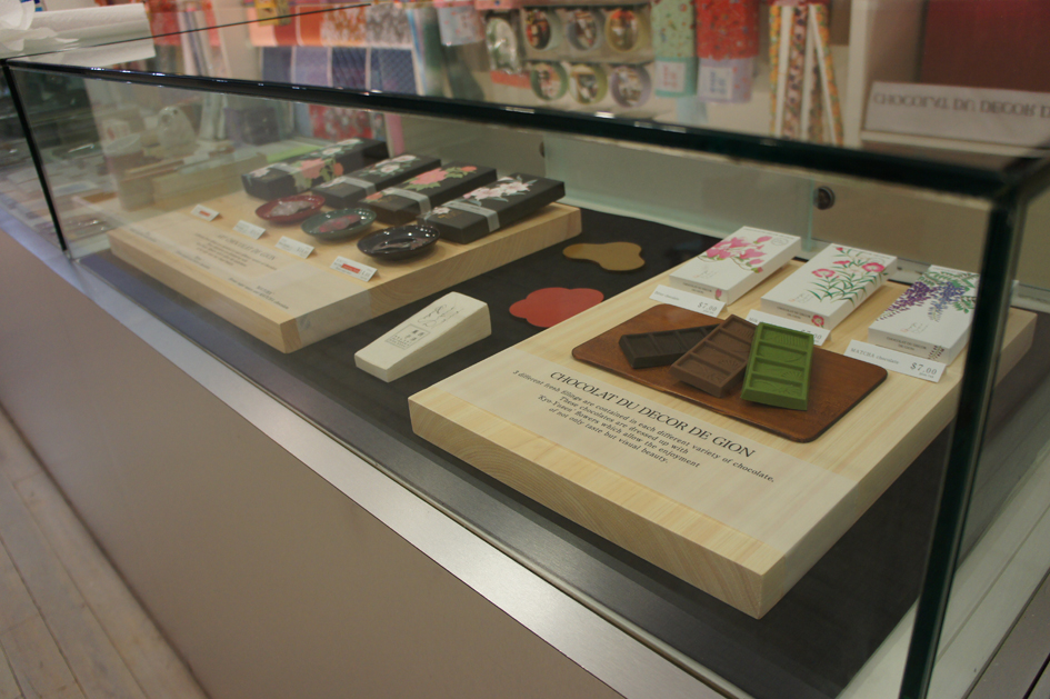 美吉野キッチン製のひのき板。まな板以外の用途でも活躍しています