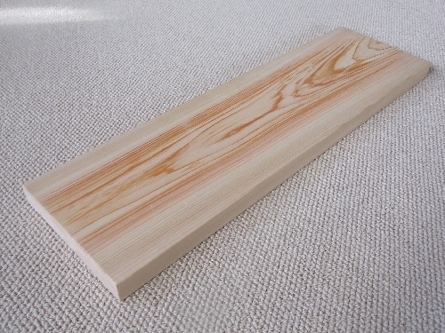 美吉野キッチンロングひのきまな板です。シンクに渡せます