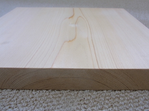 木製まな板の表と裏の見分け方です