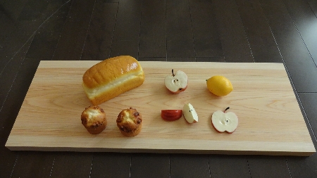 特大の木製まな板(ひのき)まな板。